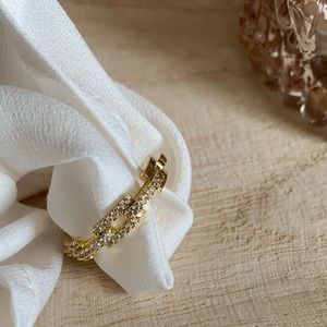 Gold square link pave diamond ring